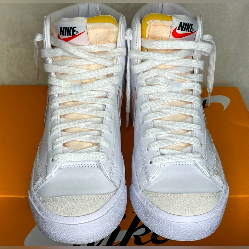 Nike Blazer Mid ‘77 with blush swoop.